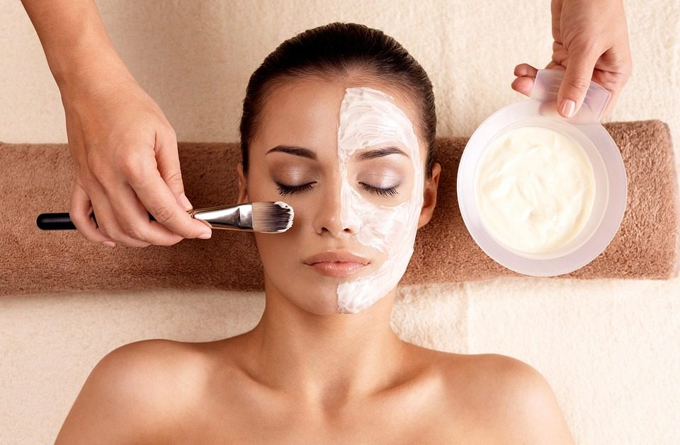 Sustainable Beauty: How to Make Eco-Friendly Choices for Your Skincare Routine